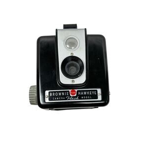 VTG Kodak Brownie Hawkeye Camera Flash Model, Kodak 620 Film - not working